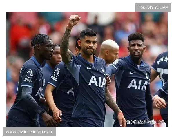 英超裁判吉列执法热刺对阵西汉姆，创非英伦出身纪录